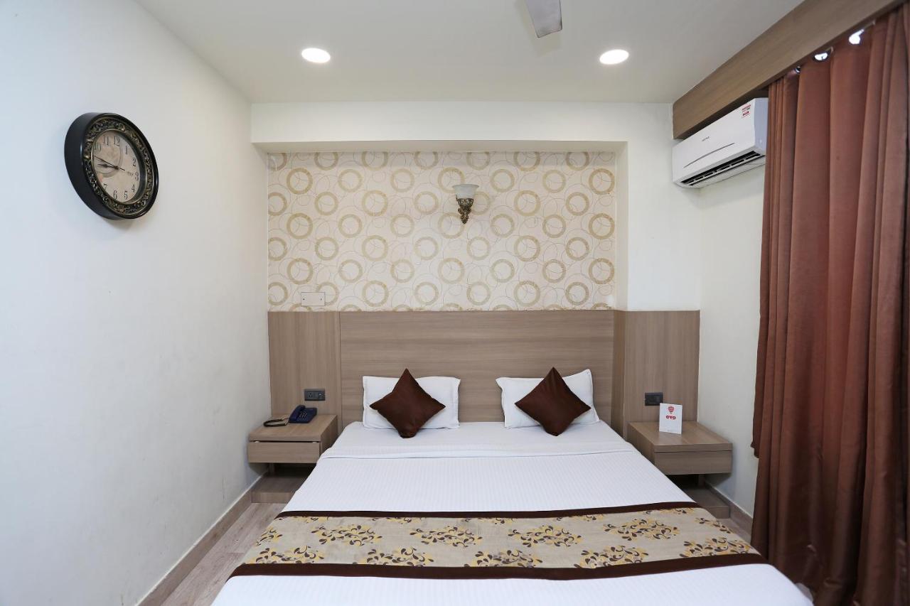 Capital O 5663 Gs Inn Chinhat Exterior photo