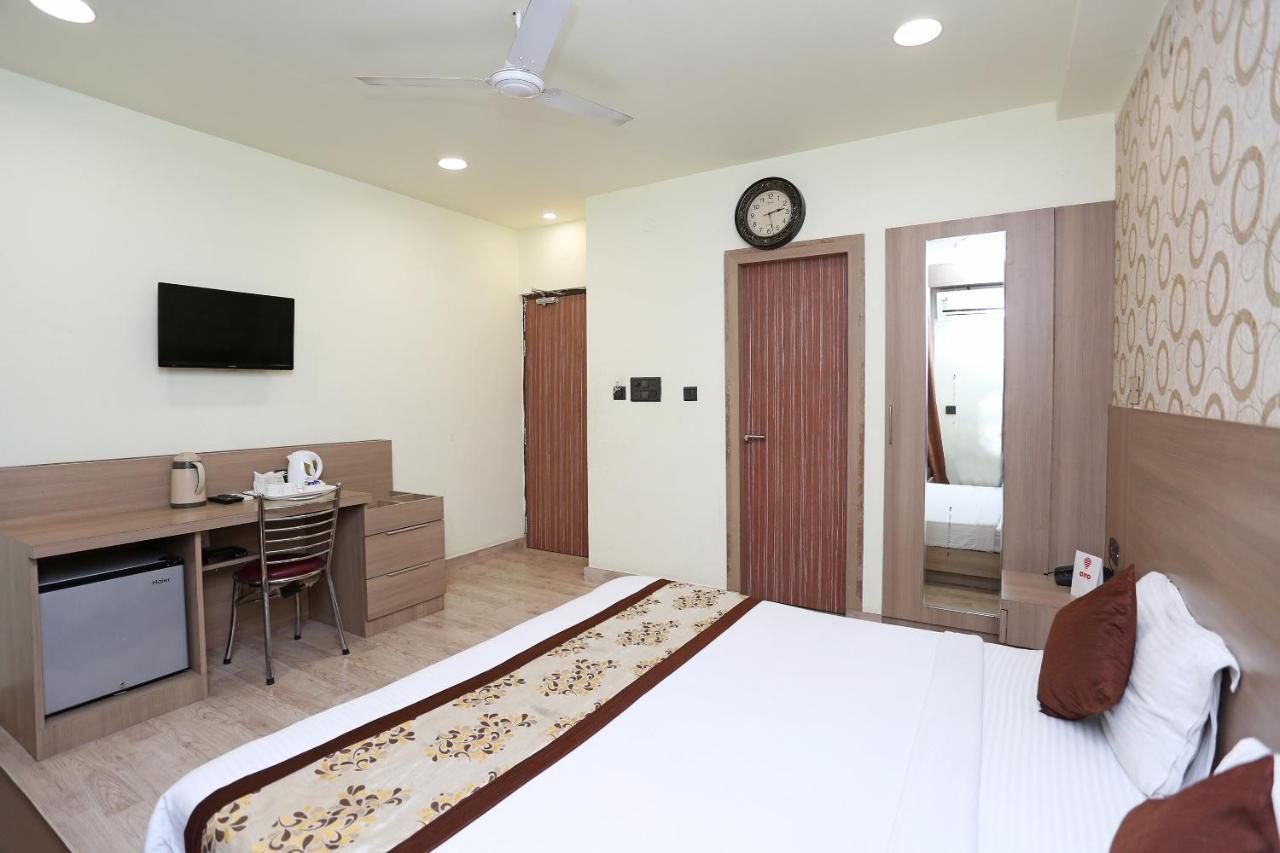 Capital O 5663 Gs Inn Chinhat Exterior photo